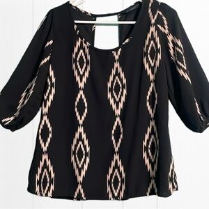 Peach Love Cream blouse size S black/cream 3/4 sleeve open U in back lined